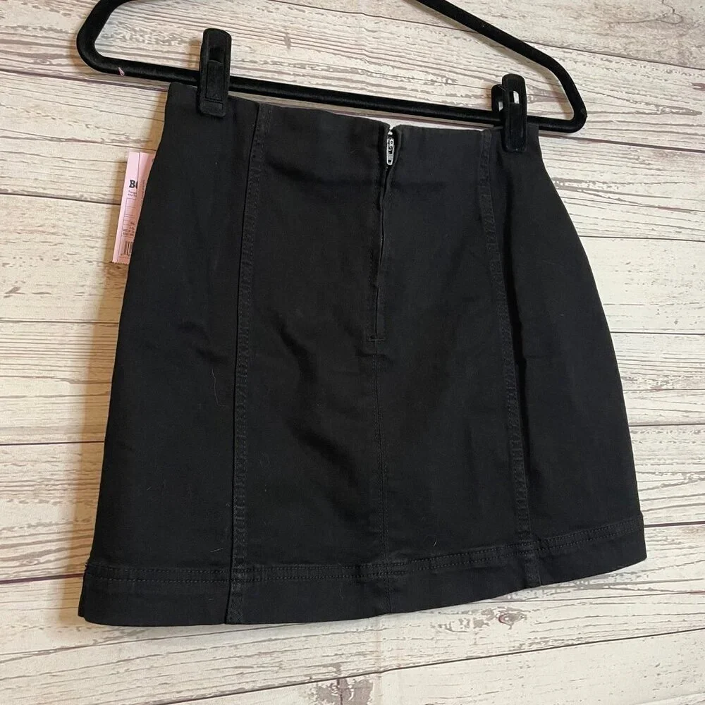 Wild‎ Fable ZipUp Black Mini Skirt Size 4